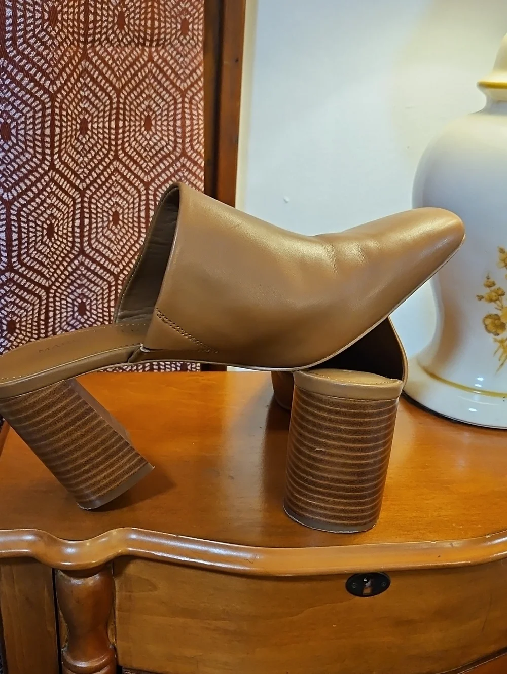 Mark Fisher Leather Block Heeled  Mules  9M EUC/Caramel Colour - Picture 2 of 11